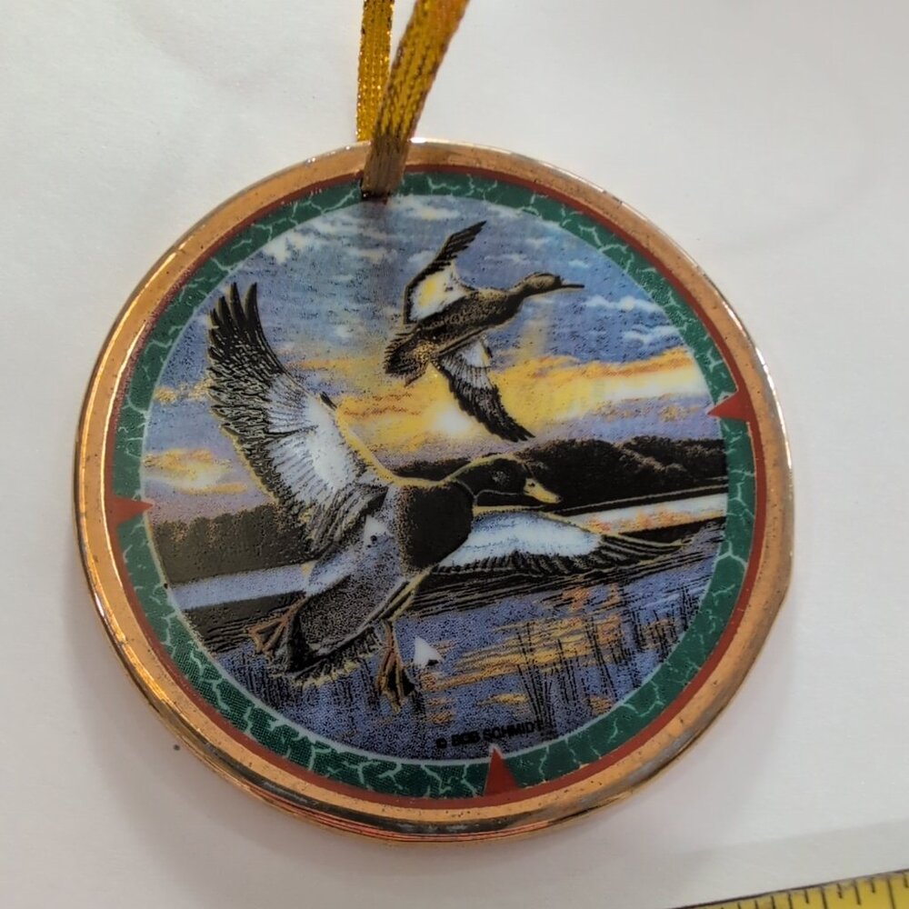 Vintage Round Porcelain Ornament By Bob Schmidt Featuring Ducks 2-sided - Picture 4 of 5